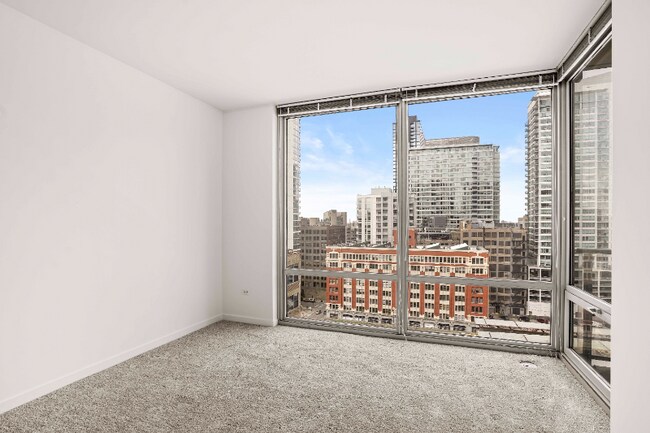 Foto del edificio - 725 S Clark St