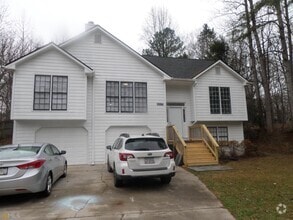 Building Photo - 4075 Springlake Cir