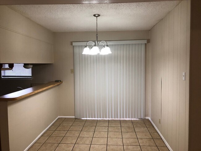 Building Photo - Schertz rental in quiet neighborhood
