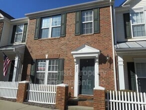Building Photo - 737 Atherton Way