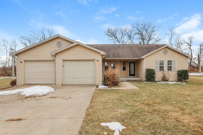 Building Photo - 173 Agin Way