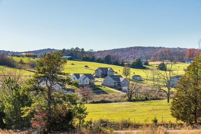 Foto del edificio - 381 Hungry Hollow Rd SE