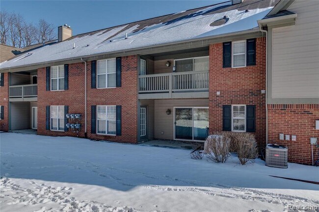 Foto del edificio - 28515 Carlton Way Dr