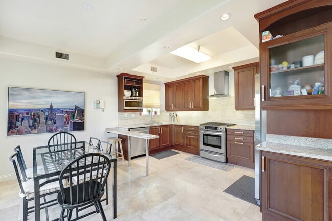 Foto del edificio - 11323 Huston St