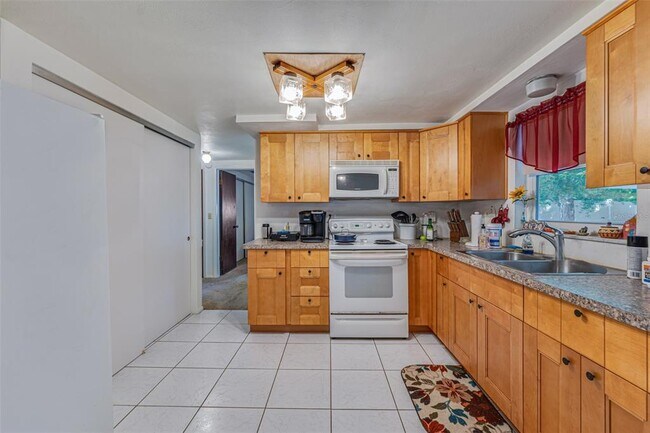 Foto del edificio - 7144 Kapp Ct