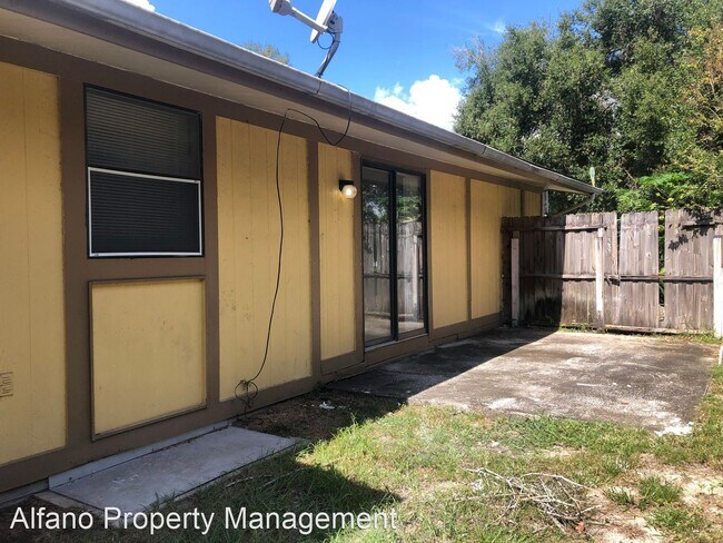 Foto del edificio - 2 br, 1 bath House - 566 Martin Place Blvd