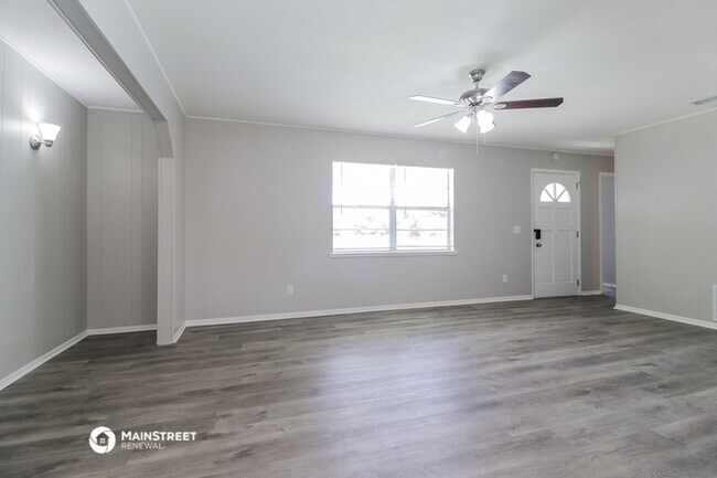 Building Photo - 6781 Yucatan Dr