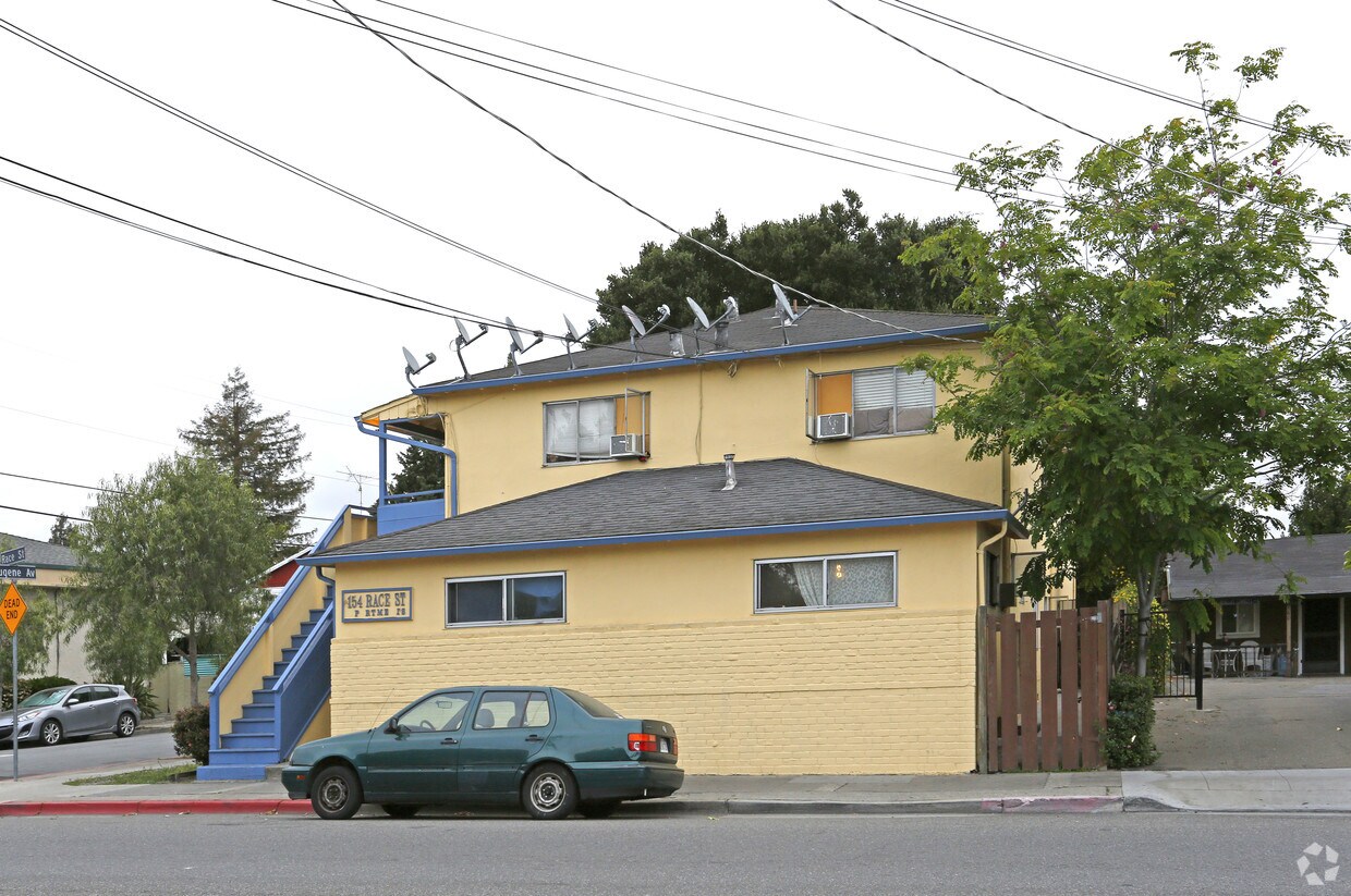 Building Photo - 154 Race St
