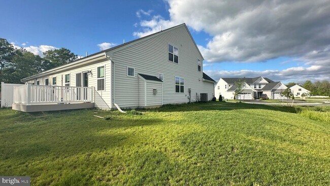 Building Photo - 67 Long Bnd Dr