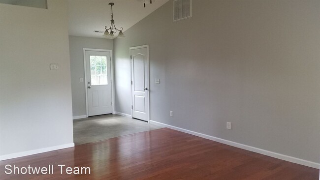 Building Photo - 3 br, 2 bath House - 6017 Friendship Ln