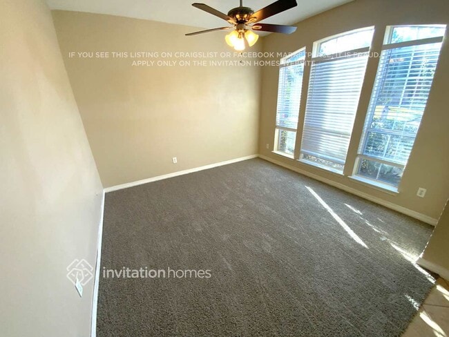 Foto del edificio - 2218 Summer Brook Dr