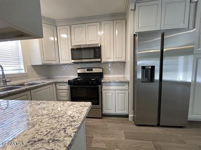 Building Photo - 6216 Fiesta Dr