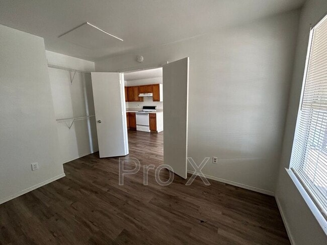 Photo - 1414 S Powell St Apartment