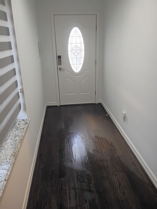 Foto del edificio - 150 Carson Ct