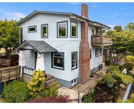 Building Photo - 8036 SE 7th Ave