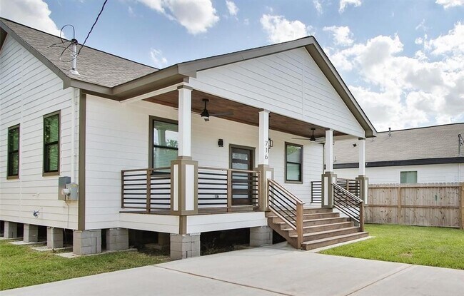 Foto del edificio - 716 Barkley St
