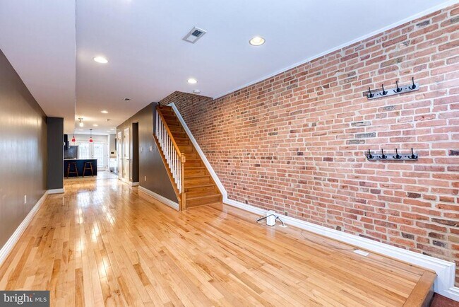 Foto del edificio - 1461 Woodall St