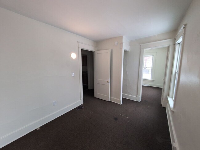 Foto del edificio - 736 E 26th St