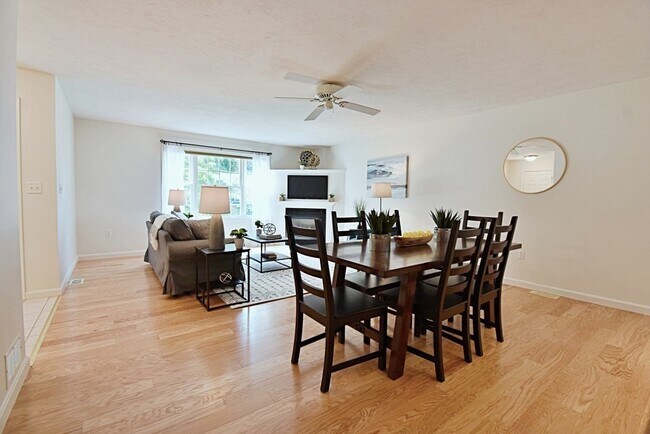 Building Photo - 19 Ptarmigan Dr