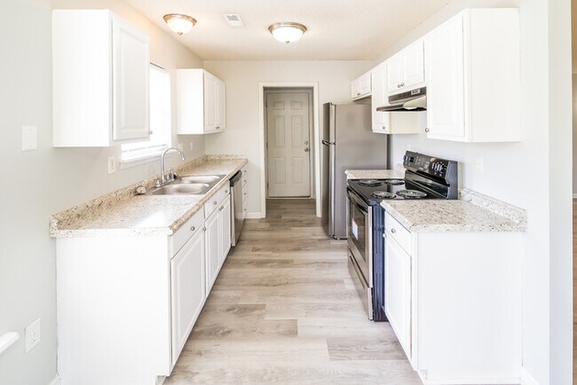 Foto del edificio - 1358 Belle Grove Cir