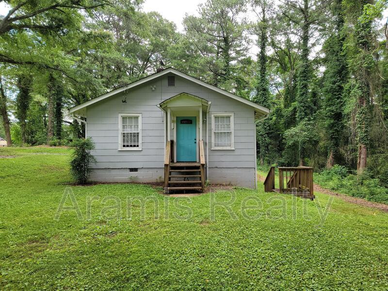Primary Photo - 2087 Trailwood Rd