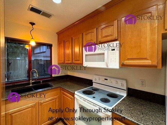 Building Photo - Stokley Properties Presents 2340 Westclffe Lane #G in Walnut Creek!