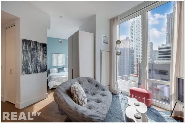 Foto del edificio - 222 E 44th St