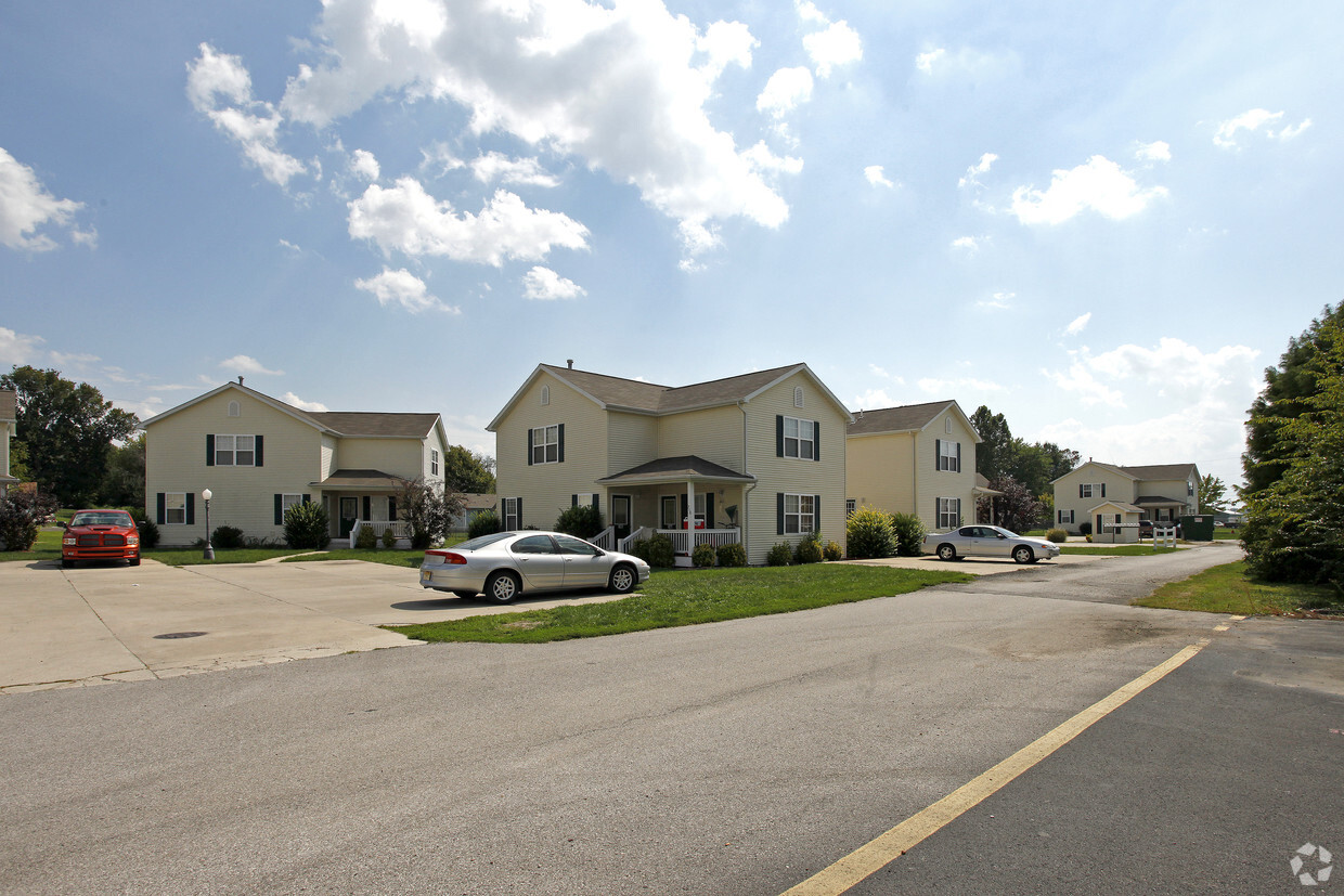 Primary Photo - 710-728 Connor Dr