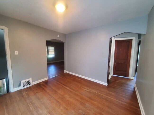 Foto del edificio - 3243 W 115th St