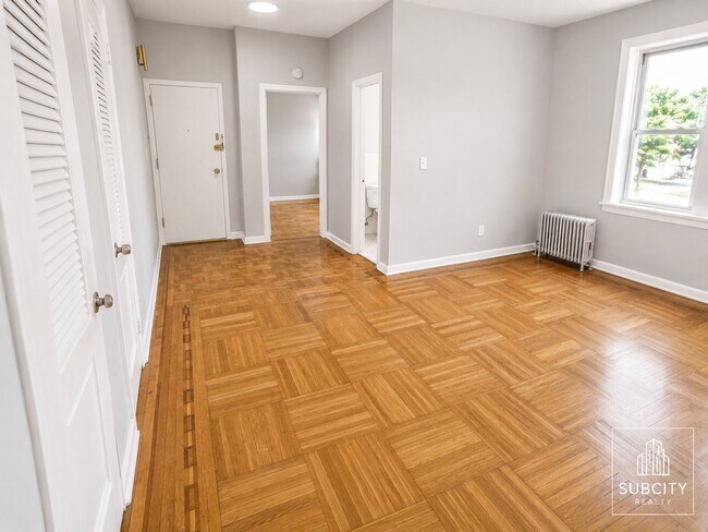 Foto del edificio - 383 Clifton Ave