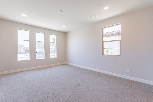 Building Photo - 9630 E Rainbow Ave