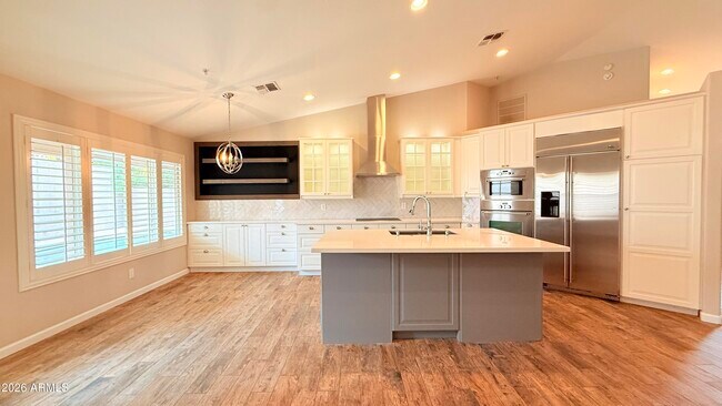 Building Photo - 9140 E Siesta Ln