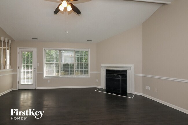 Building Photo - 2700 Teak Ct