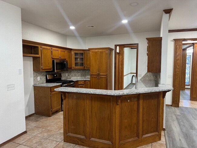 Foto del edificio - Comfortable Home in Moore