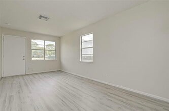Building Photo - 4222 Sevan St