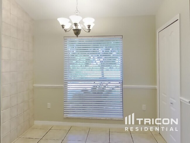 Building Photo - 1427 Brayton Cir