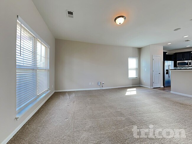 Foto del edificio - 539 Branch Wood Dr