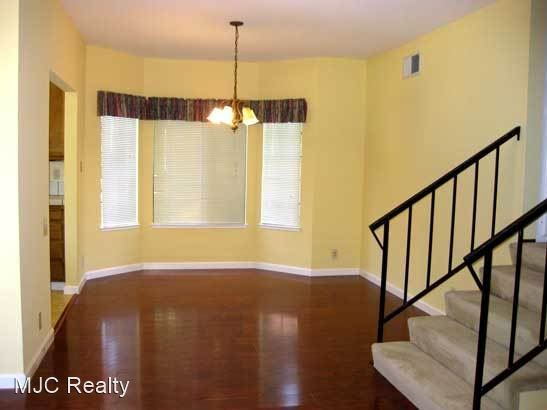 Building Photo - 3 br, 2 bath House - 437 Costa Mesa Terrac...