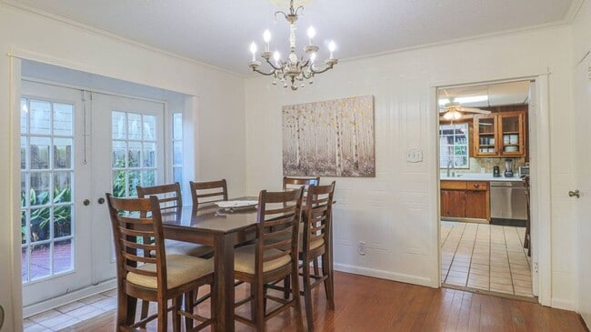 Photo - 4 bedroom Home 3 blocks from Gulf of America