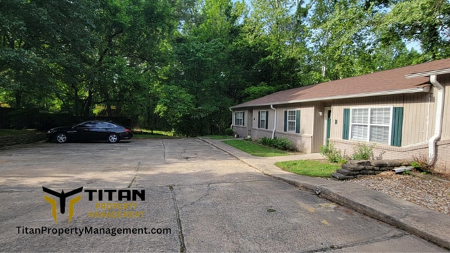 Building Photo - 2 bed/2 bath Apartment