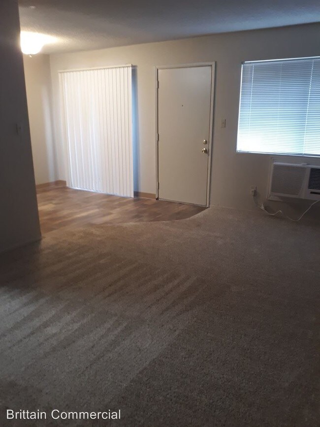 Foto del edificio - 9521 Emerald Park Dr