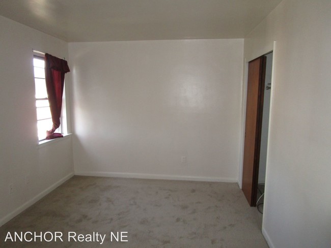 Building Photo - 612 Borbeck Ave