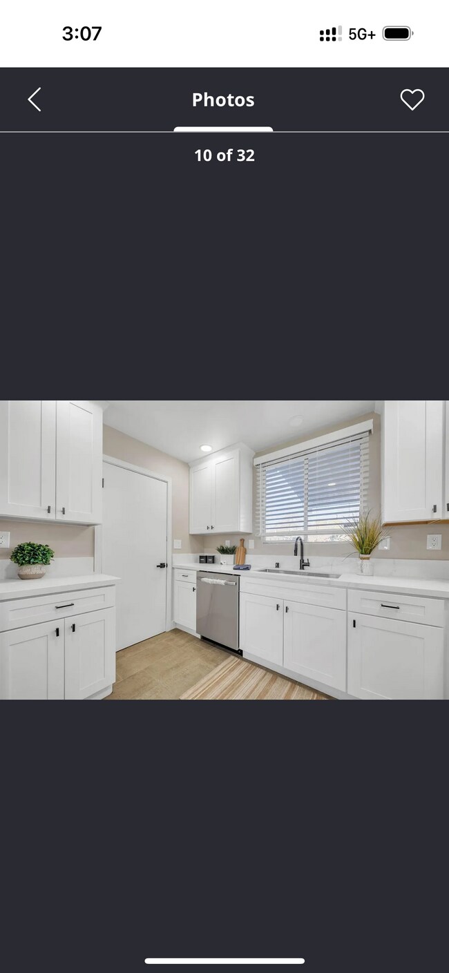Foto del edificio - 4212 Lyle St