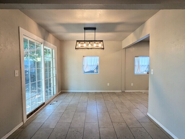 Foto del edificio - 1416 NW 103rd St