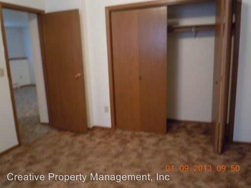 Foto del edificio - 829 11th Ave NW