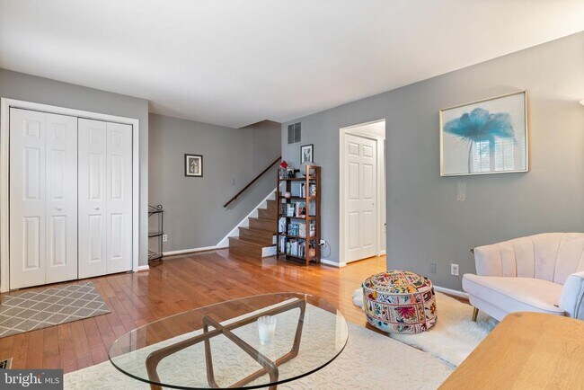 Foto del edificio - 1723 Price St