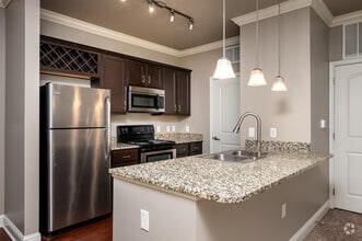 Interior Photo - 82 Flats At The Crossing