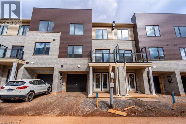 Building Photo - 23 Dryden Ln