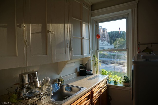 Foto del edificio - 1450 Commonwealth Ave