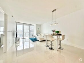 Building Photo - 495 Brickell Ave